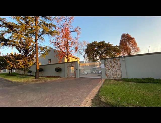 2 BEDROOM PROPERTY TO RENT IN CRAIGHALL